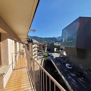 New A 25m Del Telecabina De 643 La Massana